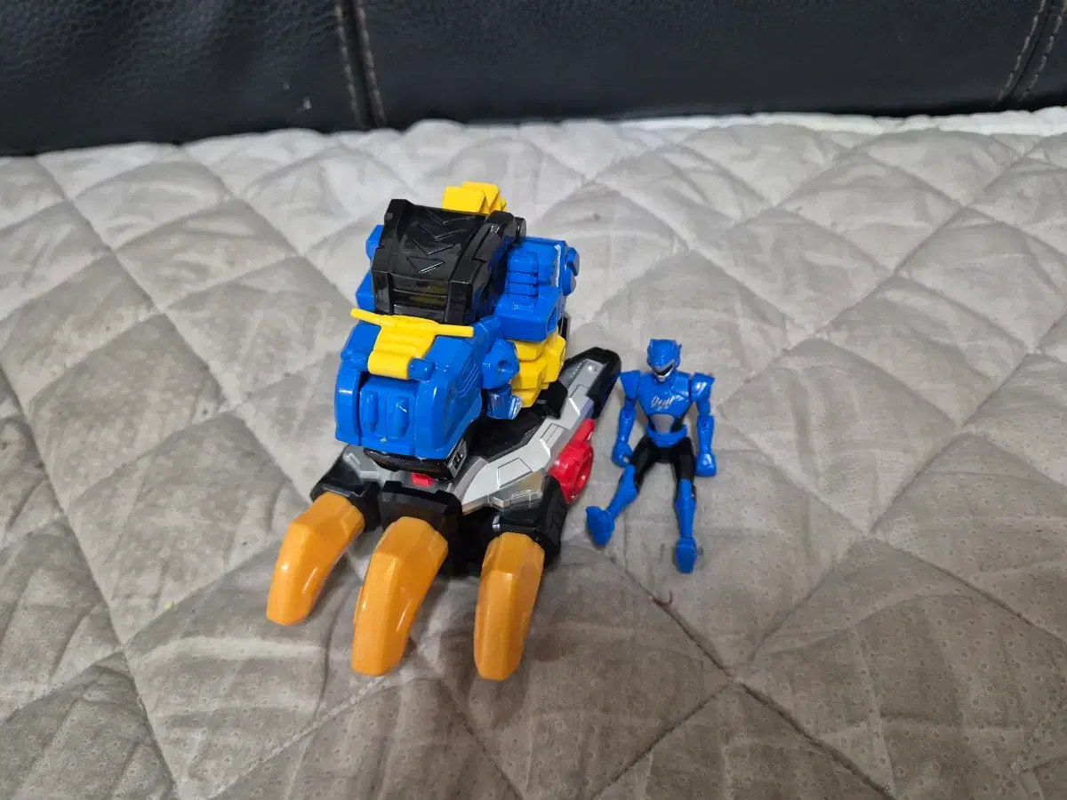 thumbnail-1